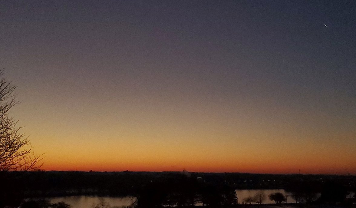 SP Moonphase sunrise 1 20200121_065654.jpg