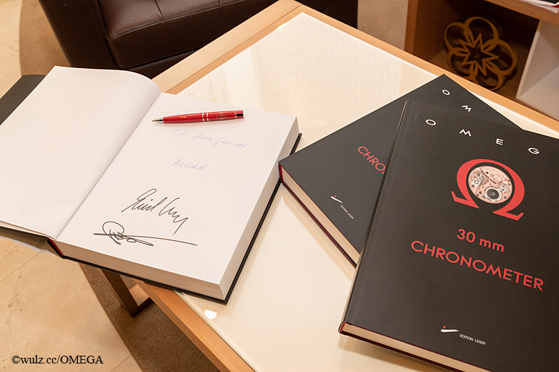 buch_signiert Kopie.jpg