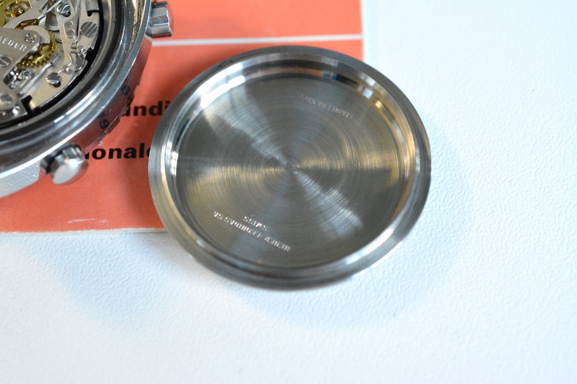 Heuer 1163 pre-Viceroy - caseback inner.jpg Heuer 1163 pre-Viceroy - caseback inner.jpg