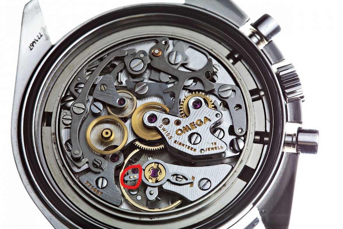 Inked1200px-Omega_Cal._1861_Chronograph_Movement_LI.jpg