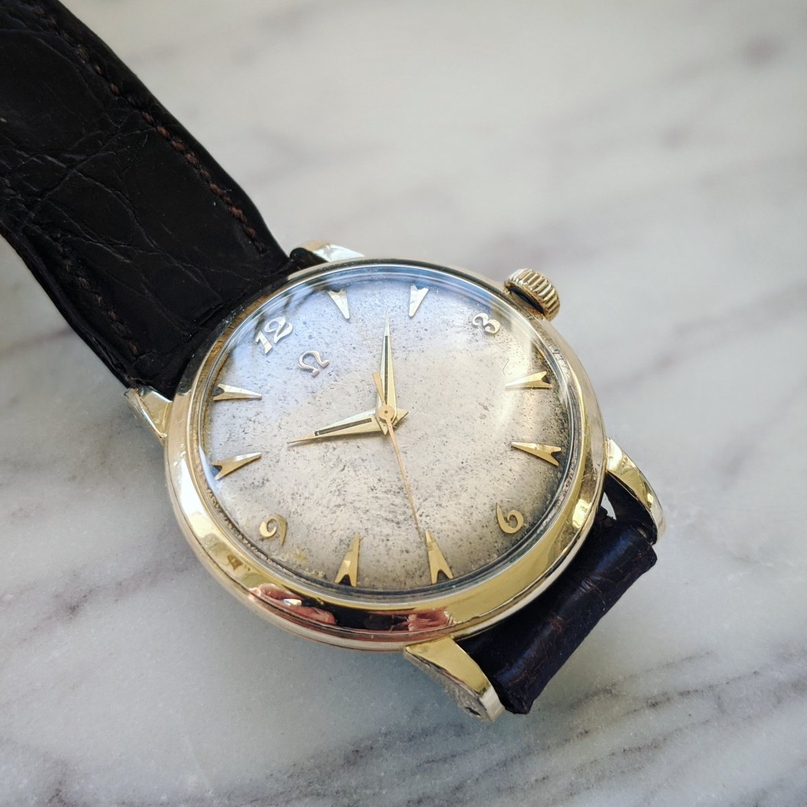 40's Omega G6232 - The dial looks old 