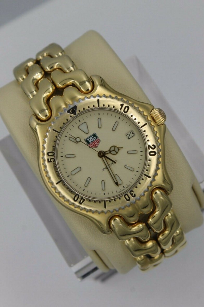 Tag Heuer WG1130 front.jpg