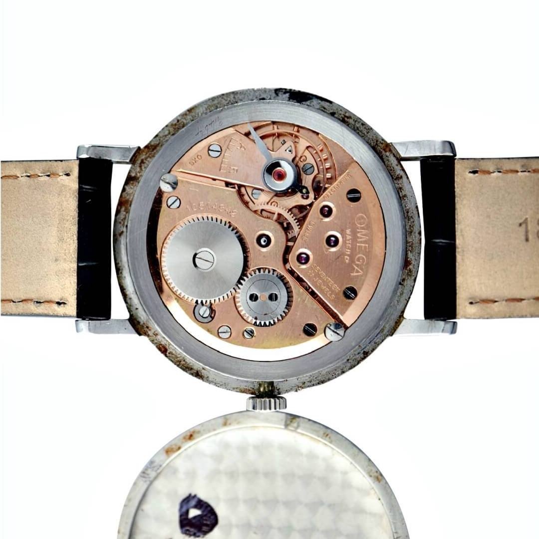 001455_Omega_Ref._2417-1_1945_Men_s_Vintage_Watch_12.jpg