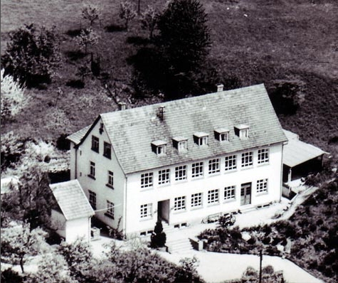 Firmengebaeude.jpg