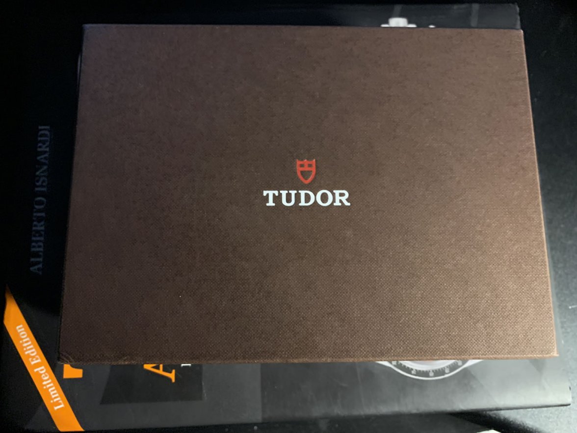 Tudor-BB-GMT-Box-1.jpg