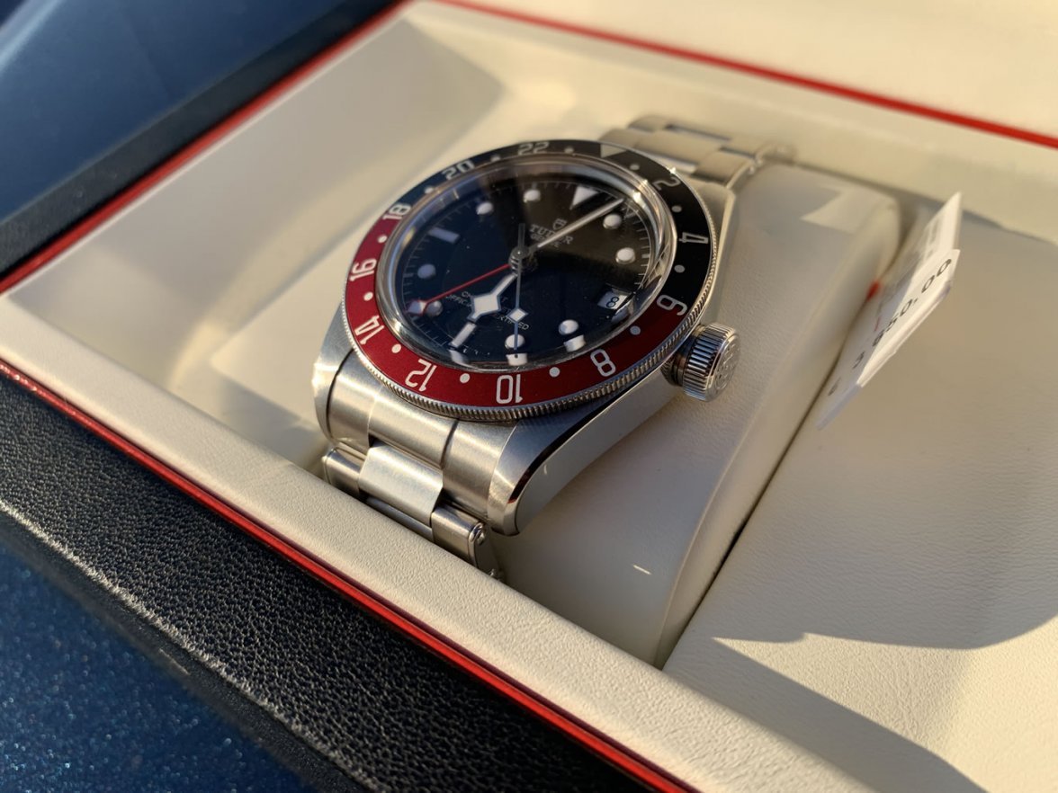 Tudor-BB-GMT-Box-Sun2.jpg
