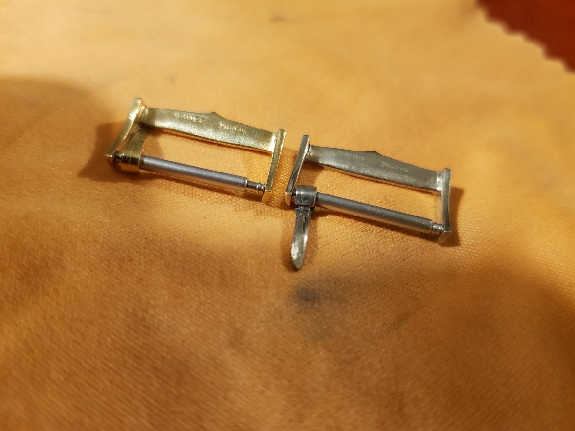SOLD Universal Geneve buckles 18mm Omega Forums