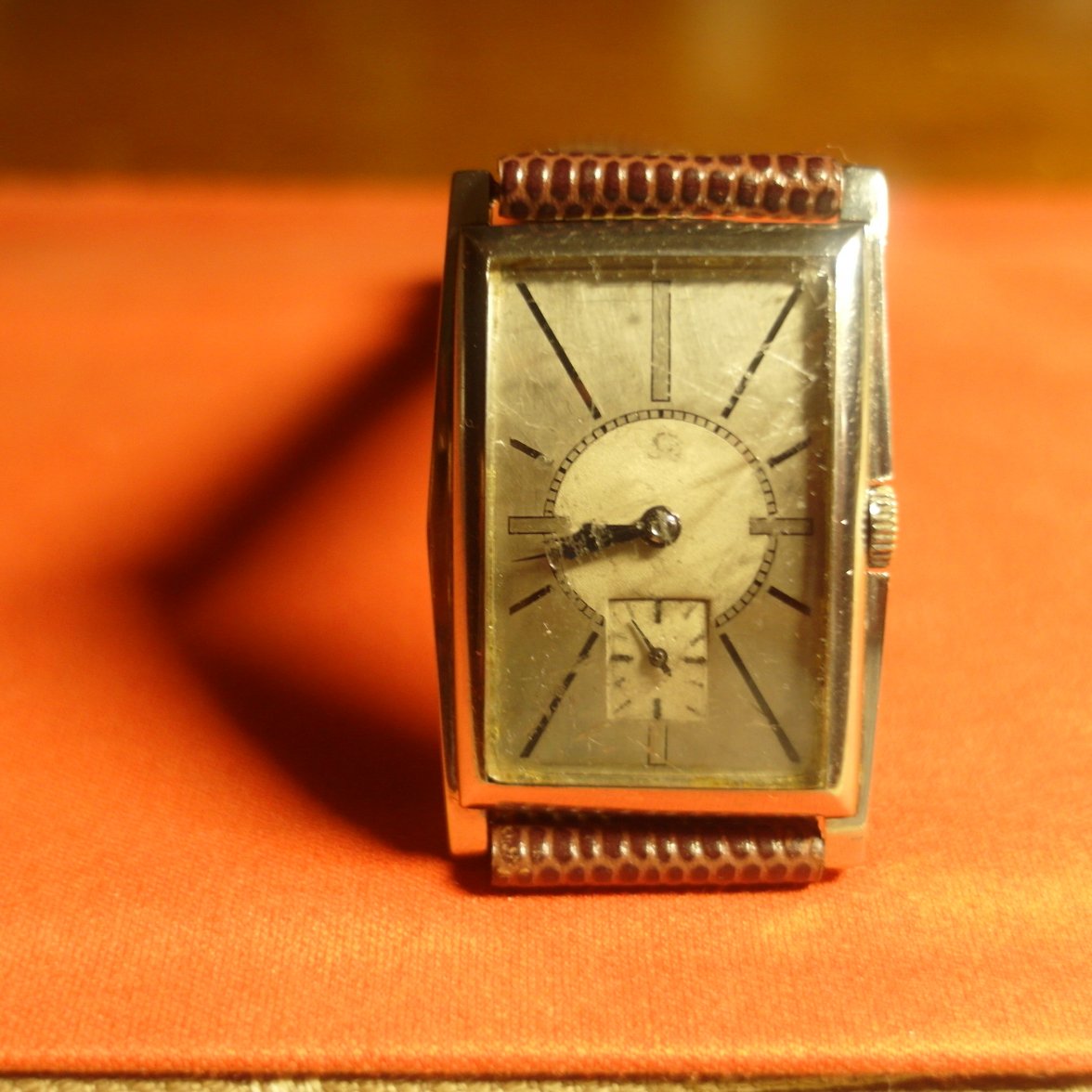 Omega 20F 1930`s; help needed with a crystal...... | Omega Forums
