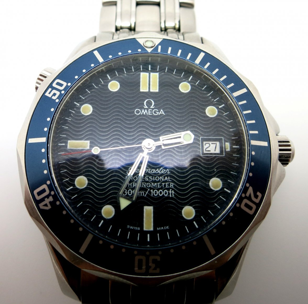 Strage Serial Number Engravement on Seamaster 300 pro ...