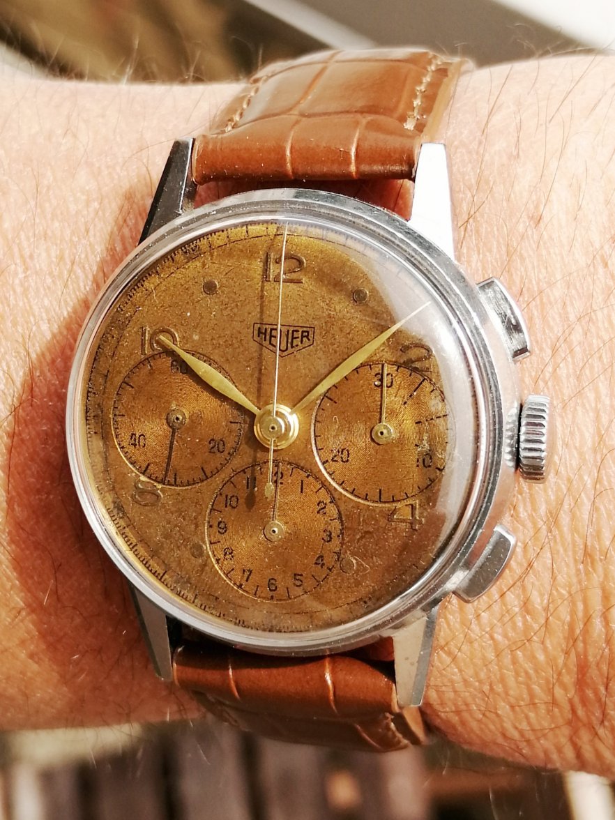 Heuer 2443 (1945).jpg