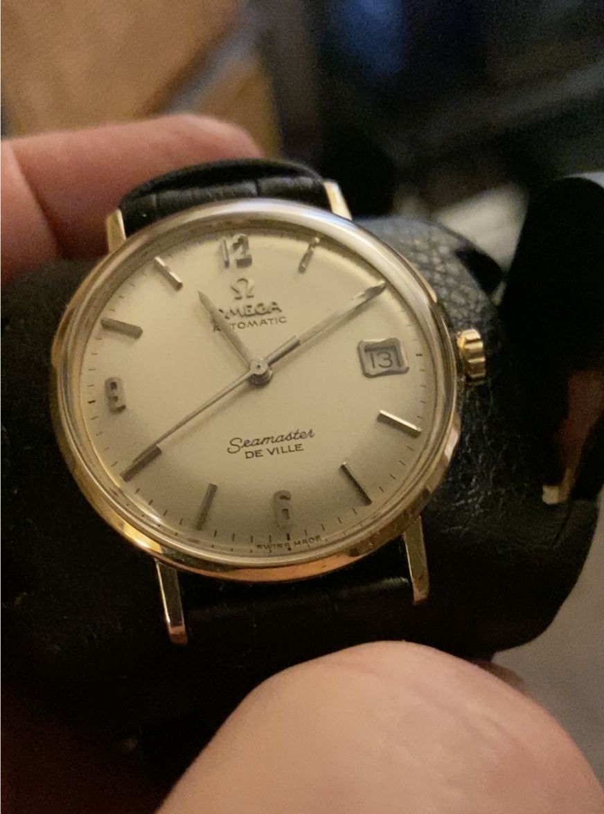 Omega Seamaster De Ville 1962 angle.png