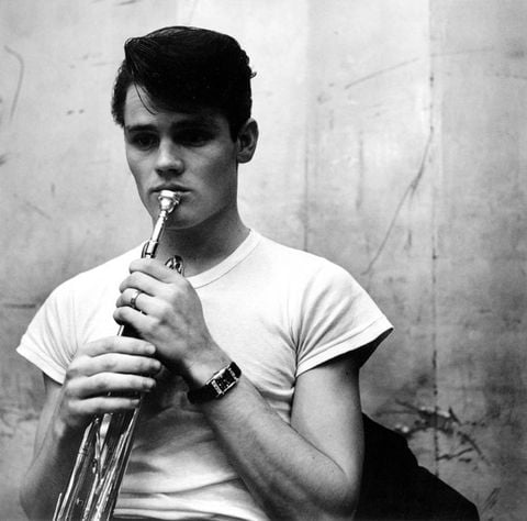 54d1bdb830802_-_esq-chet-baker-tank-watch-091313-4rwhvt-xlg.jpg